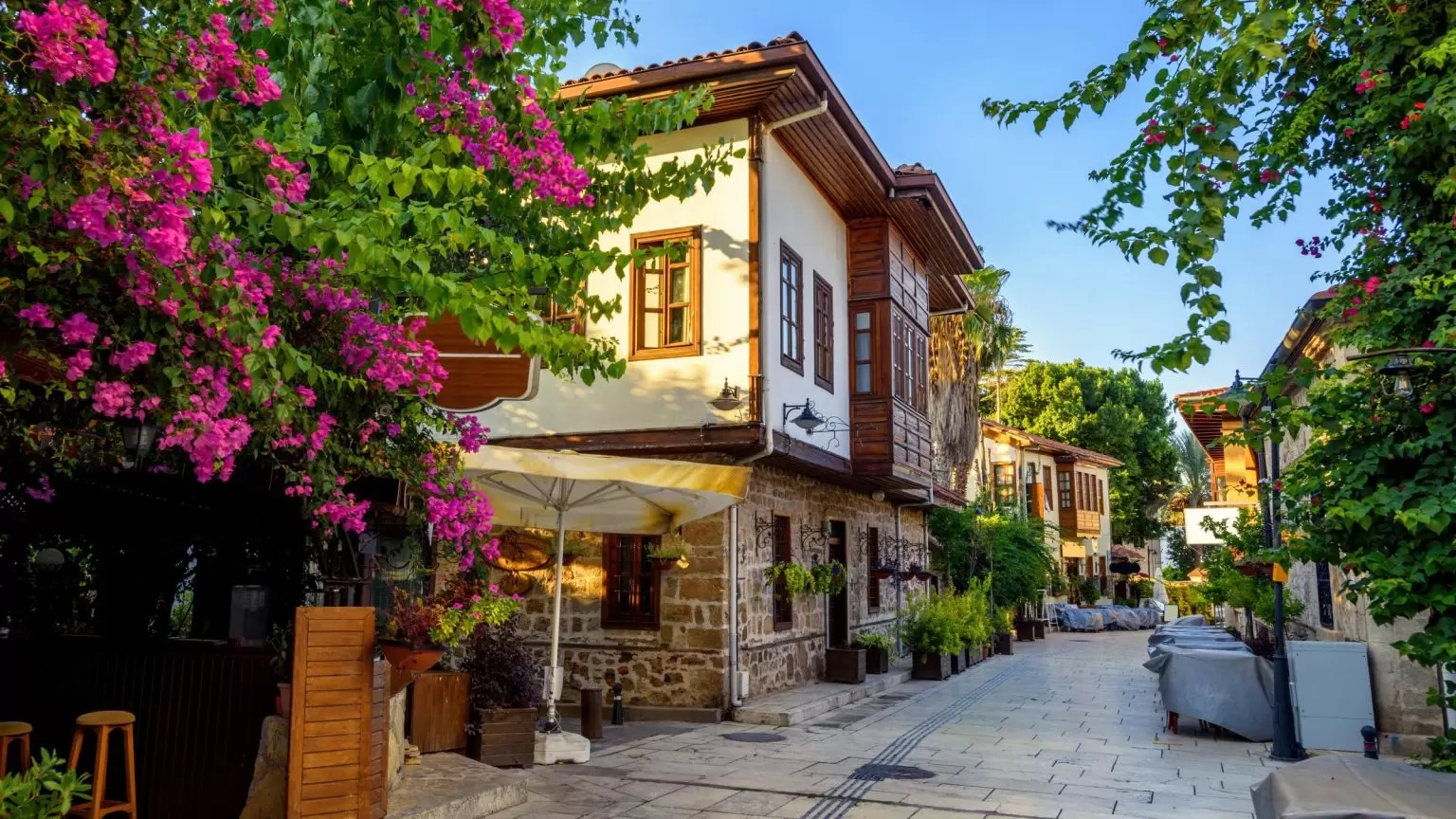 The magic of the old city of Antalya "Kaleiçi"
