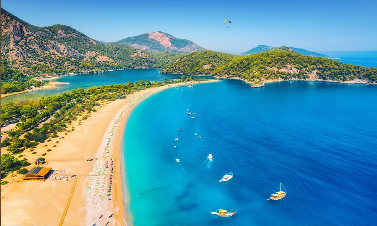Water sports and stunning beaches in the Turkish Riviera